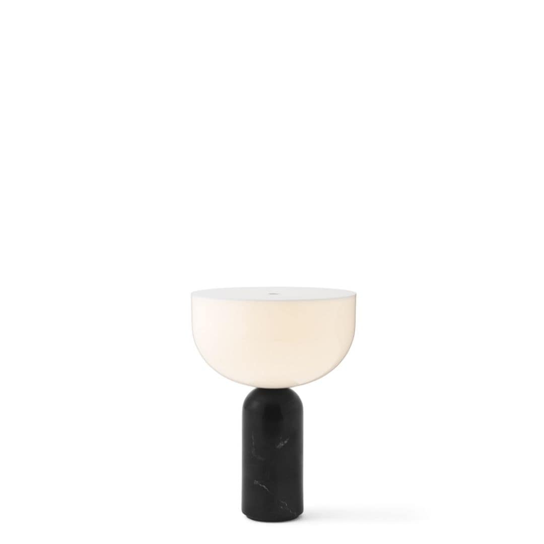 Se Kizu Portable Bordlampe Black Marble - New Works hos Luxlight.dk