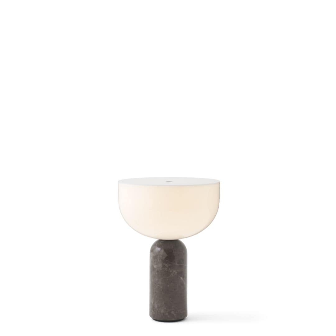 Se Kizu Portable Bordlampe Gris du Marais - New Works hos Luxlight.dk