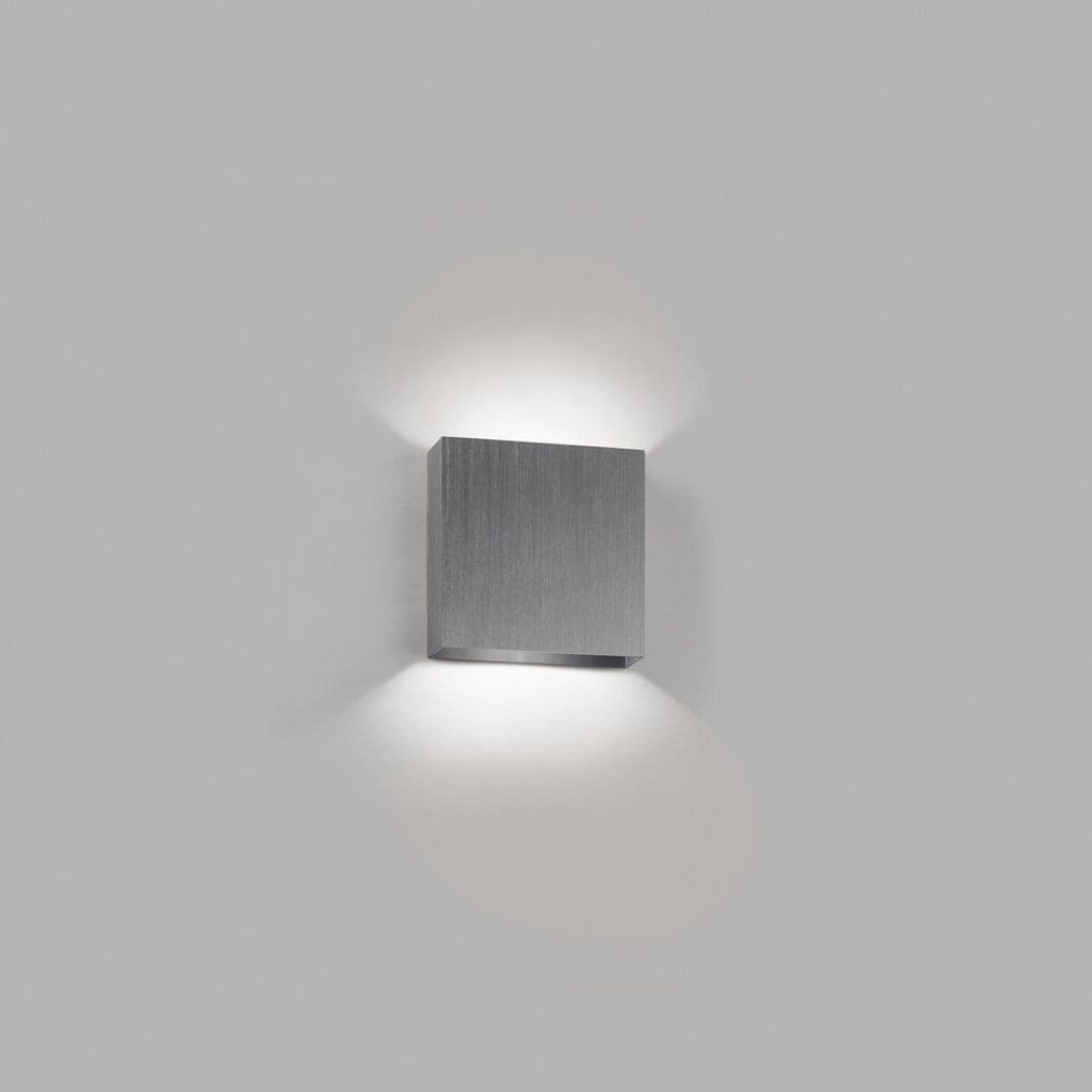 Billede af COMPACT W1 Up-Down Væglampe Titanium - LIGHT-POINT