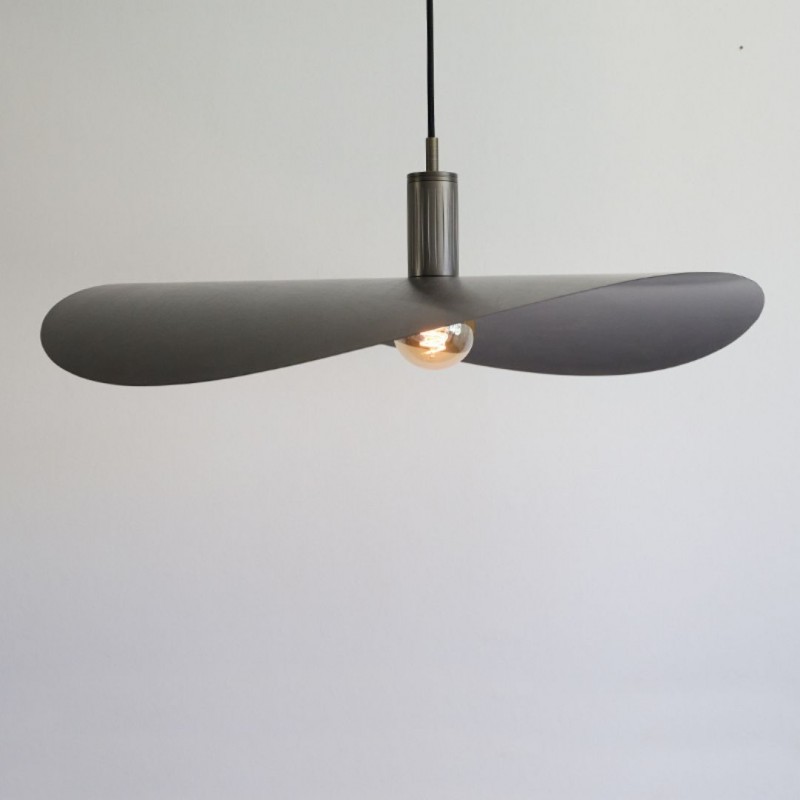 LeafPendelLargeBruneretMessingRAMALights-01