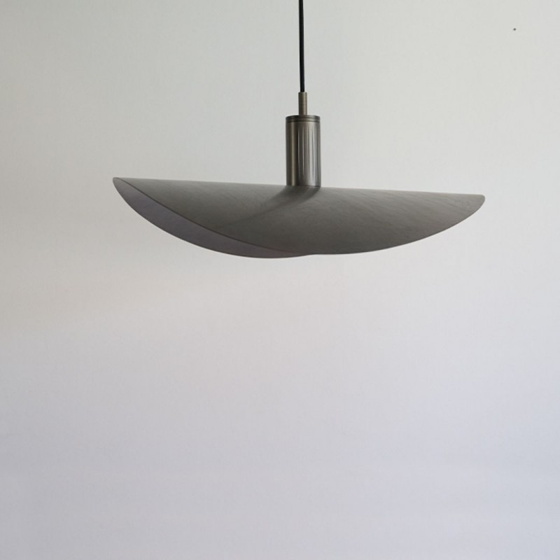 LeafPendelLargeBruneretMessingRAMALights-01
