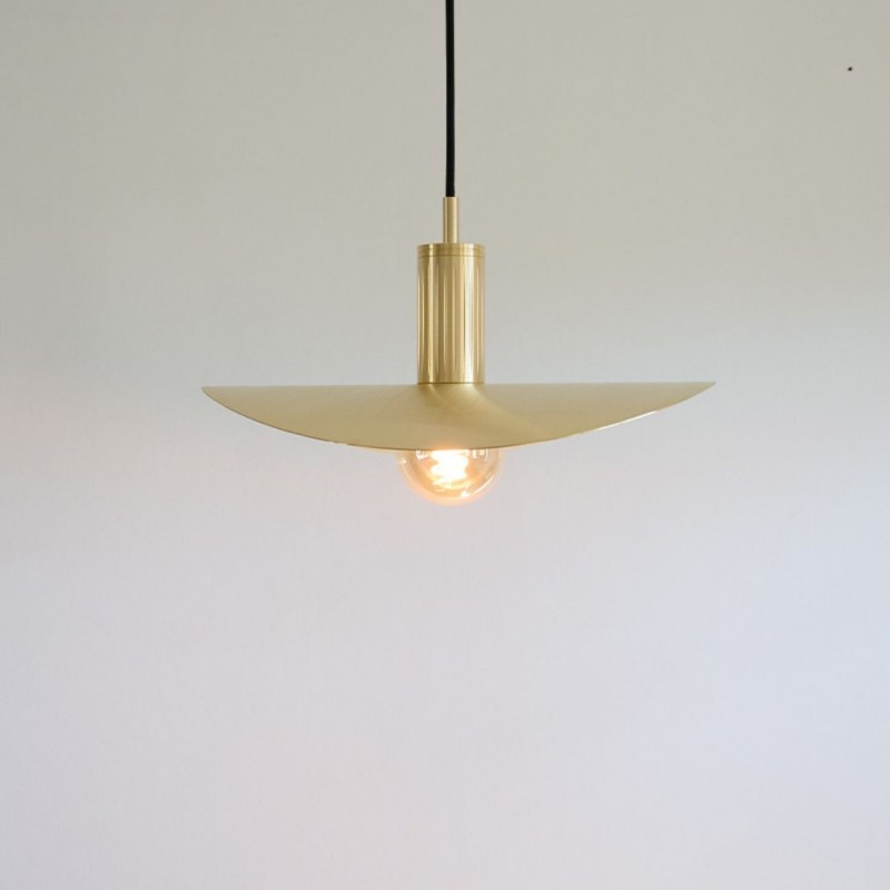LeafPendelSmallMessingRAMALights-01