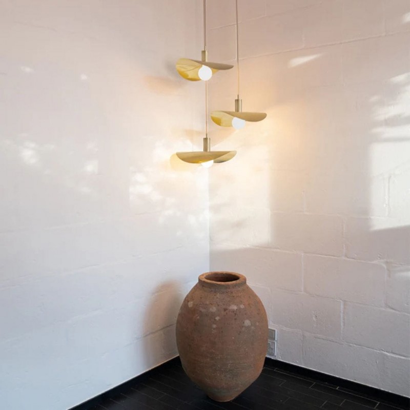 LeafPendelSmallMessingRAMALights-01