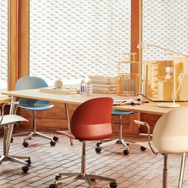 AQ01BordlampeHvidSlngelagerhavesFritzHansen-01