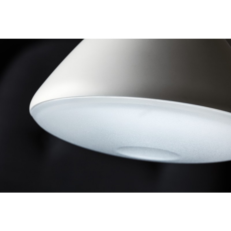 AQ01BordlampeHvidSlngelagerhavesFritzHansen-01