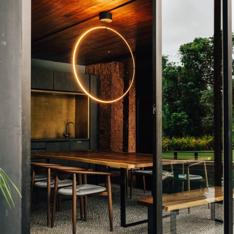 ArrangementsRoundMediumPendelSortFlos-01