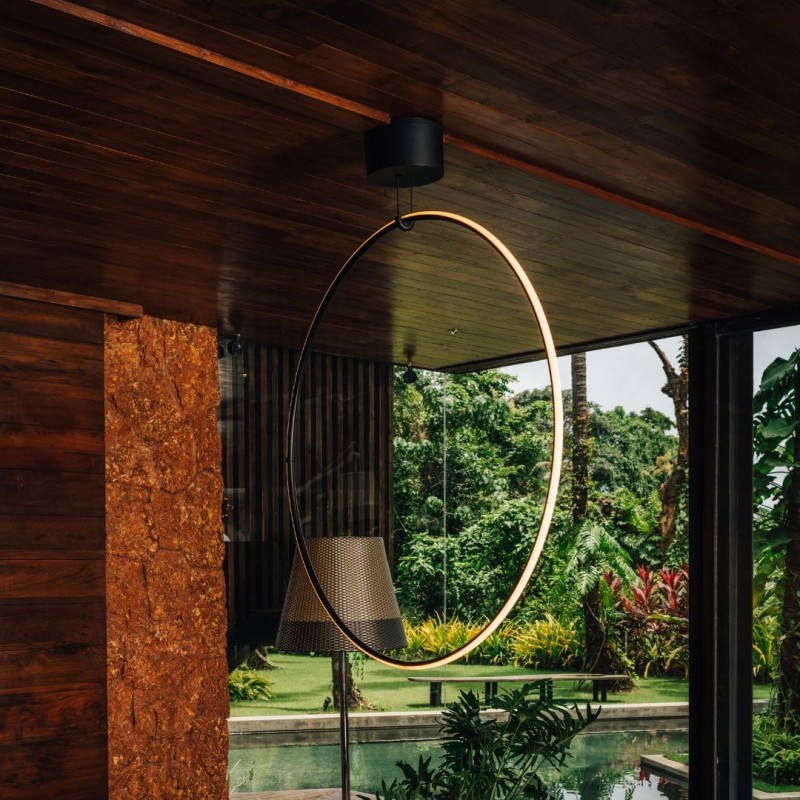 ArrangementsRoundMediumPendelSortFlos-01