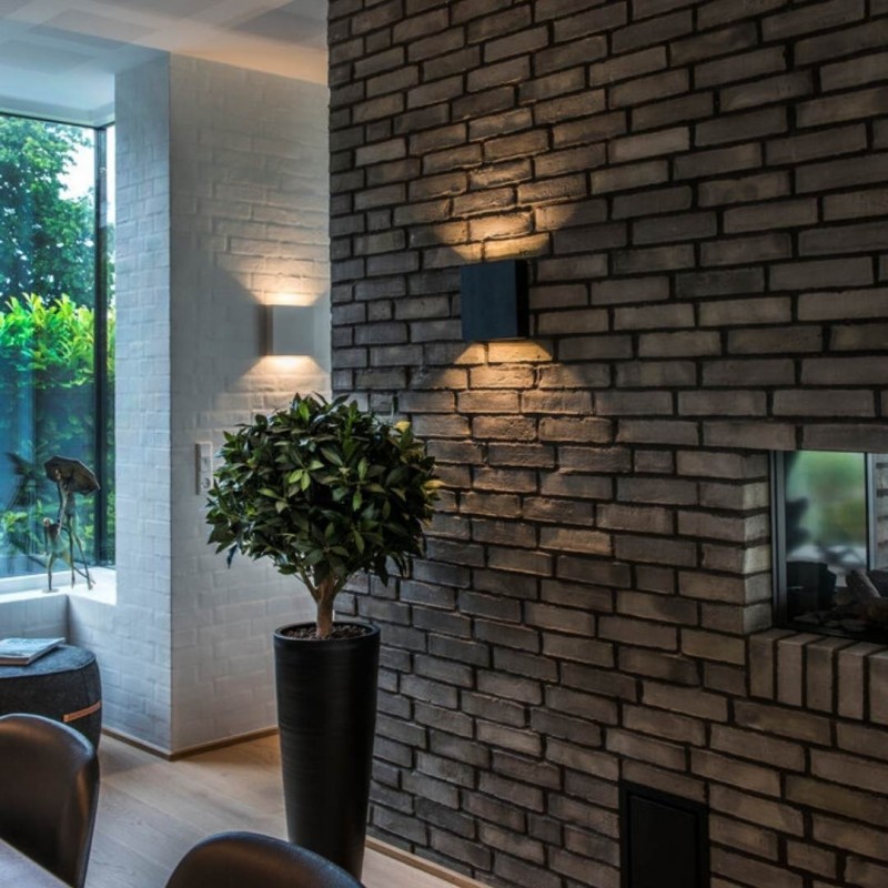 CompactW1UpDownLEDHvidLIGHTPOINT-01