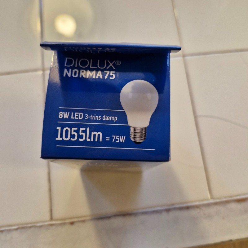 DioluxNorma75E278WLED3000K3trinsdmpGN-01