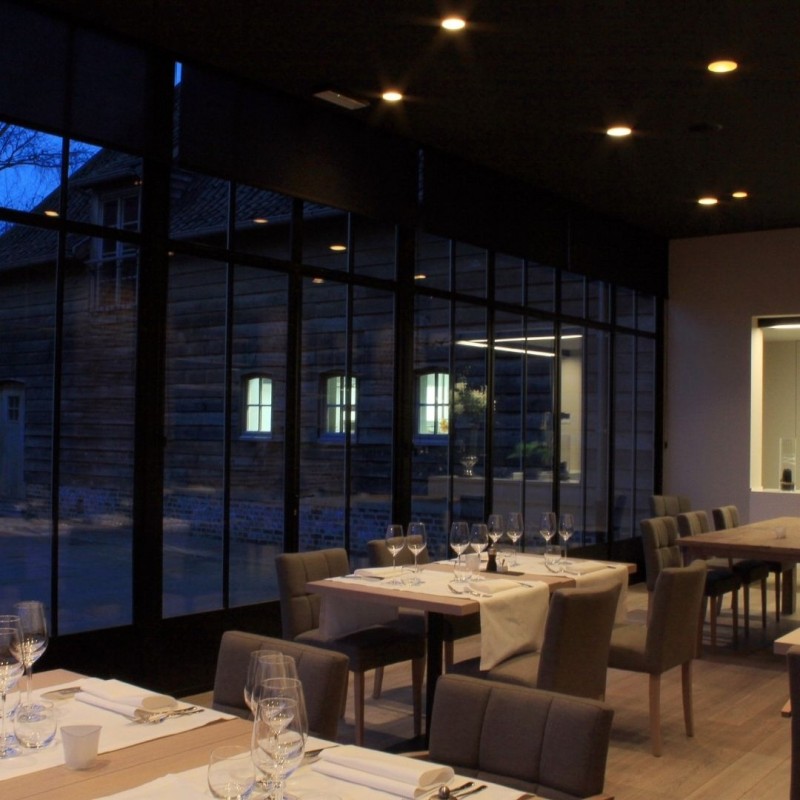 Kap80SurfaceRoundMainsDimmingOpticFloodHvidBronzeFlos-01