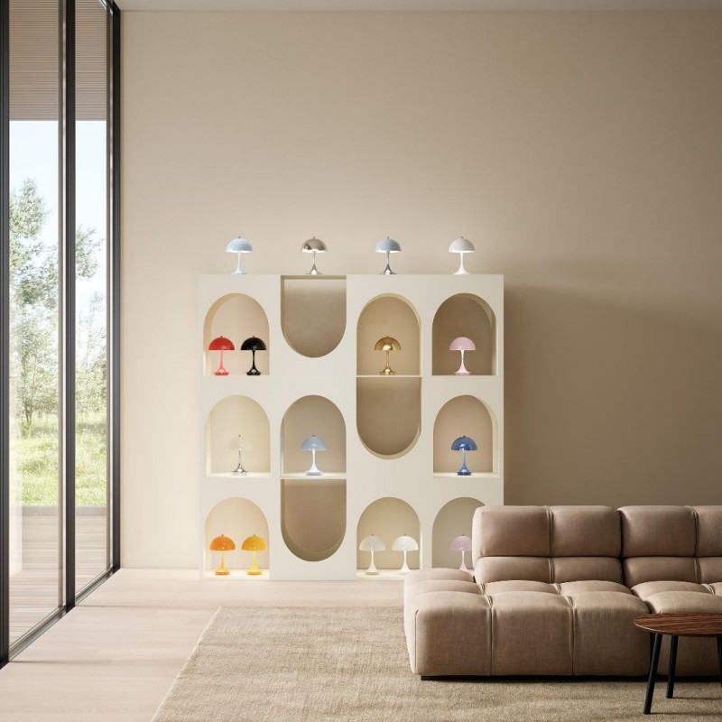 Panthella160PortableOpalWhiteSlngelagerhavesLouisPoulsen-01