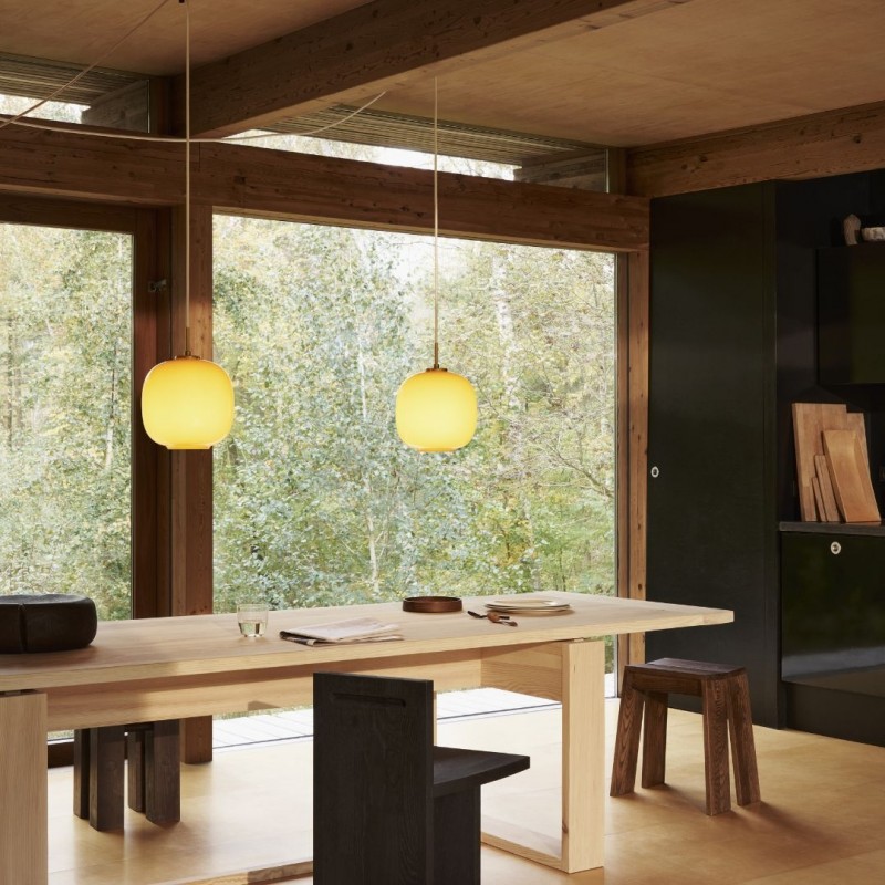 VL45RadiohusPendelBrassGlossyAmberGlass175UdstillingsmodelLouisPoulsen-01