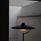 BinyGulvlampeSortDCW-01