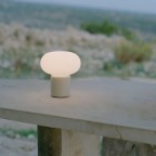 KarlJohanPortableBordlampeLightGreyNewWorks-01