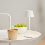 ModiMicroTransportabelBordlampeHvidLoomDesign-01