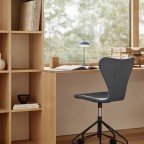 MuslingPortableBordlampeDuskBlueFritzHansen-01