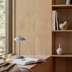 MuslingPortableBordlampeNineGreyFritzHansen-01