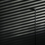 ObliqueGulvlampeMatAntracitSlngelagerhavesFlos-01