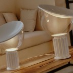 TacciaBordlampeGlasskrmLEDMatHvidRESTFlos-01