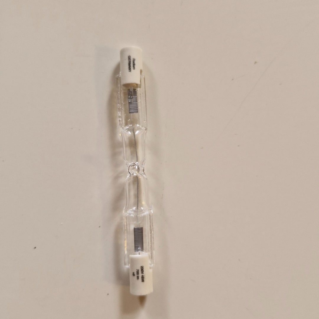 Halogen R7s 700lm 2800K 48W - Så længe lager haves - Radium
