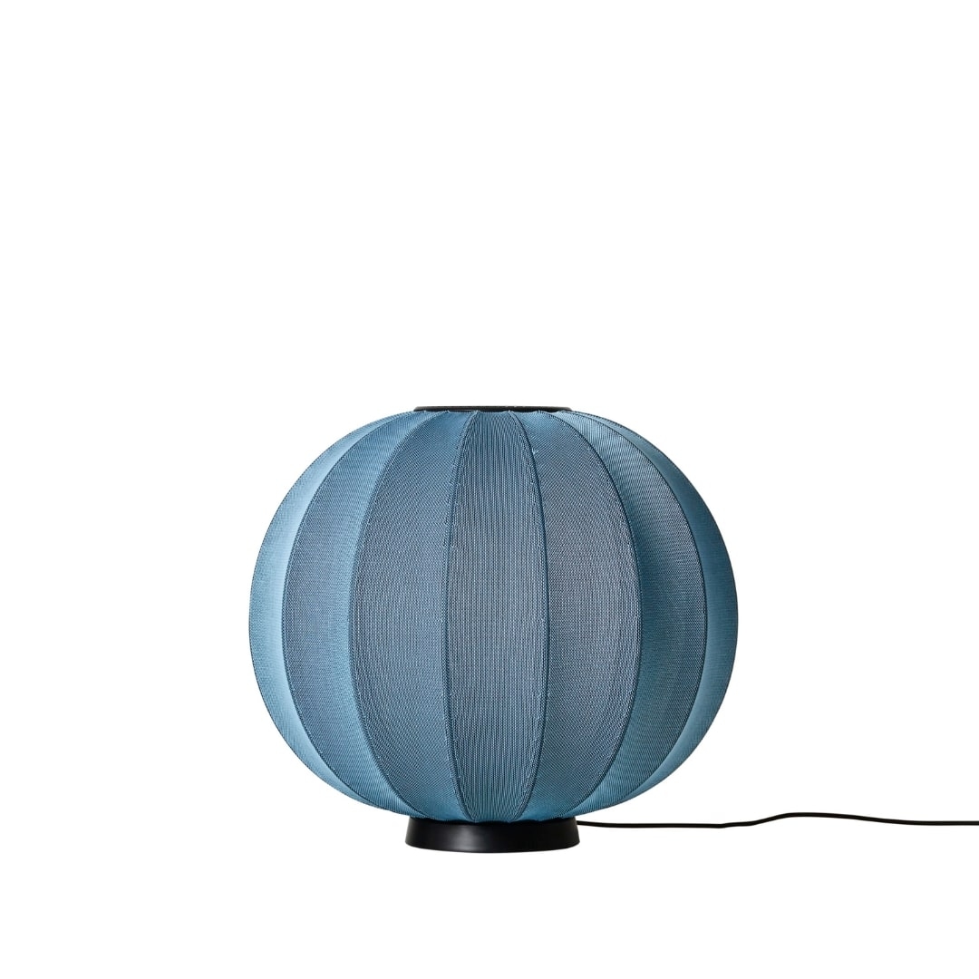 Se Knit-Wit Ø60 Round Gulvlampe Blue Stone - Made by Hand hos Luxlight.dk