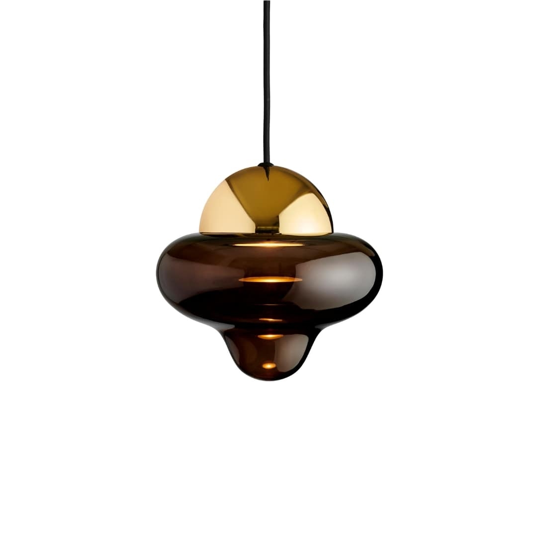 Billede af Nutty Pendel Brown Glass / Gold Dome - Design By Us