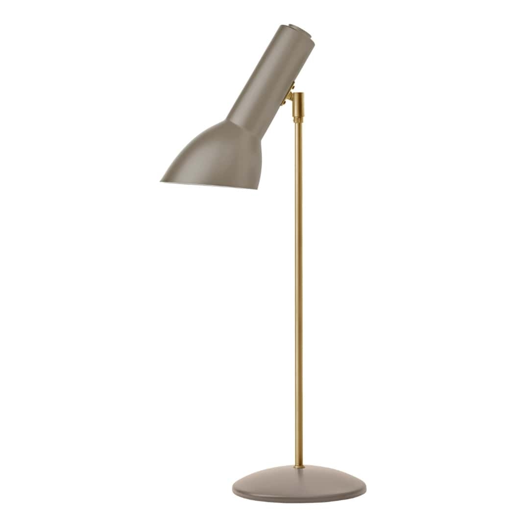Se Oblique Messing Bordlampe Sand - CPH Lighting hos Luxlight.dk