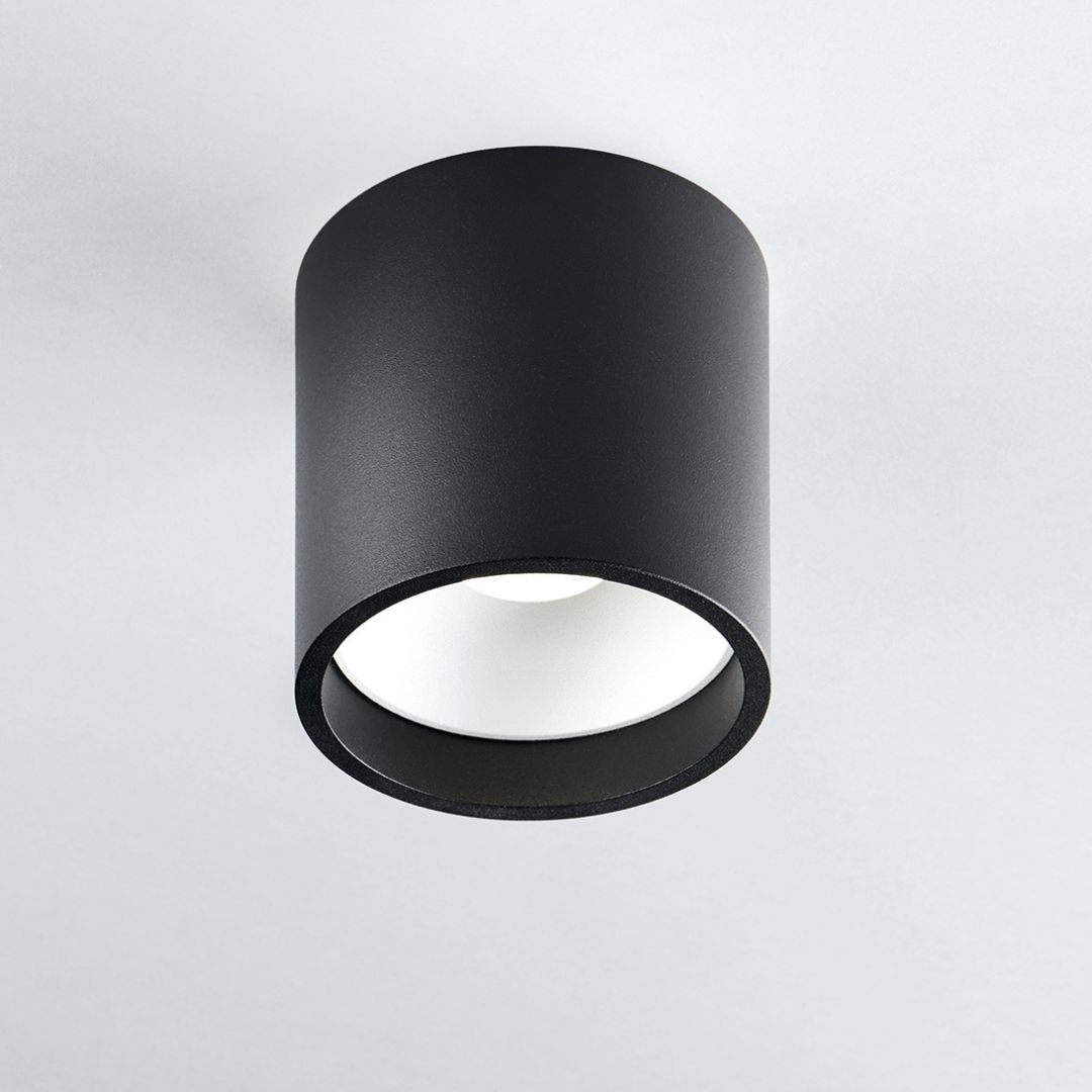 Billede af Solo 2 Round Loftlampe Sort 3000K - LIGHT-POINT