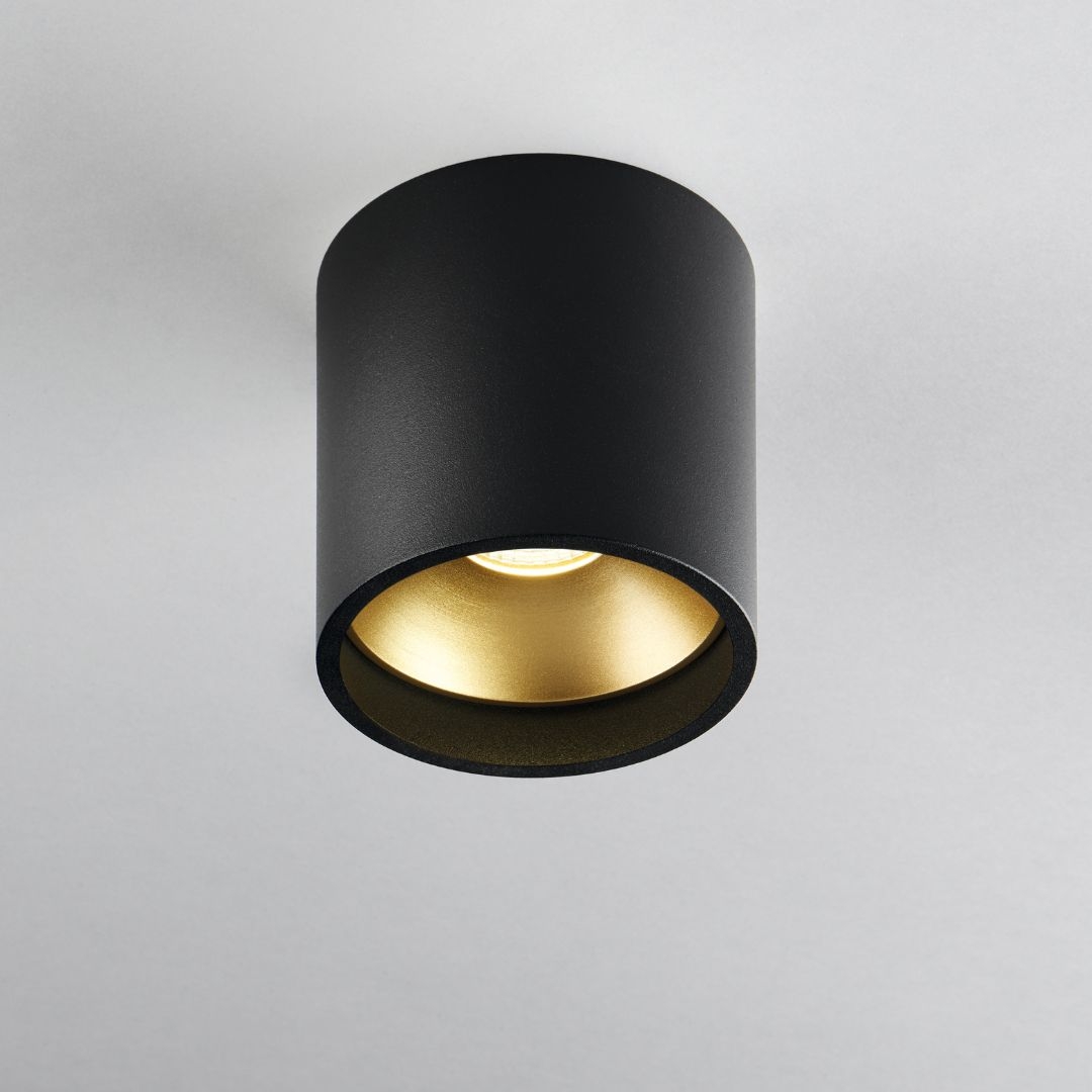 Billede af Solo Round Loftlampe Sort/Guld 3000K - LIGHT-POINT