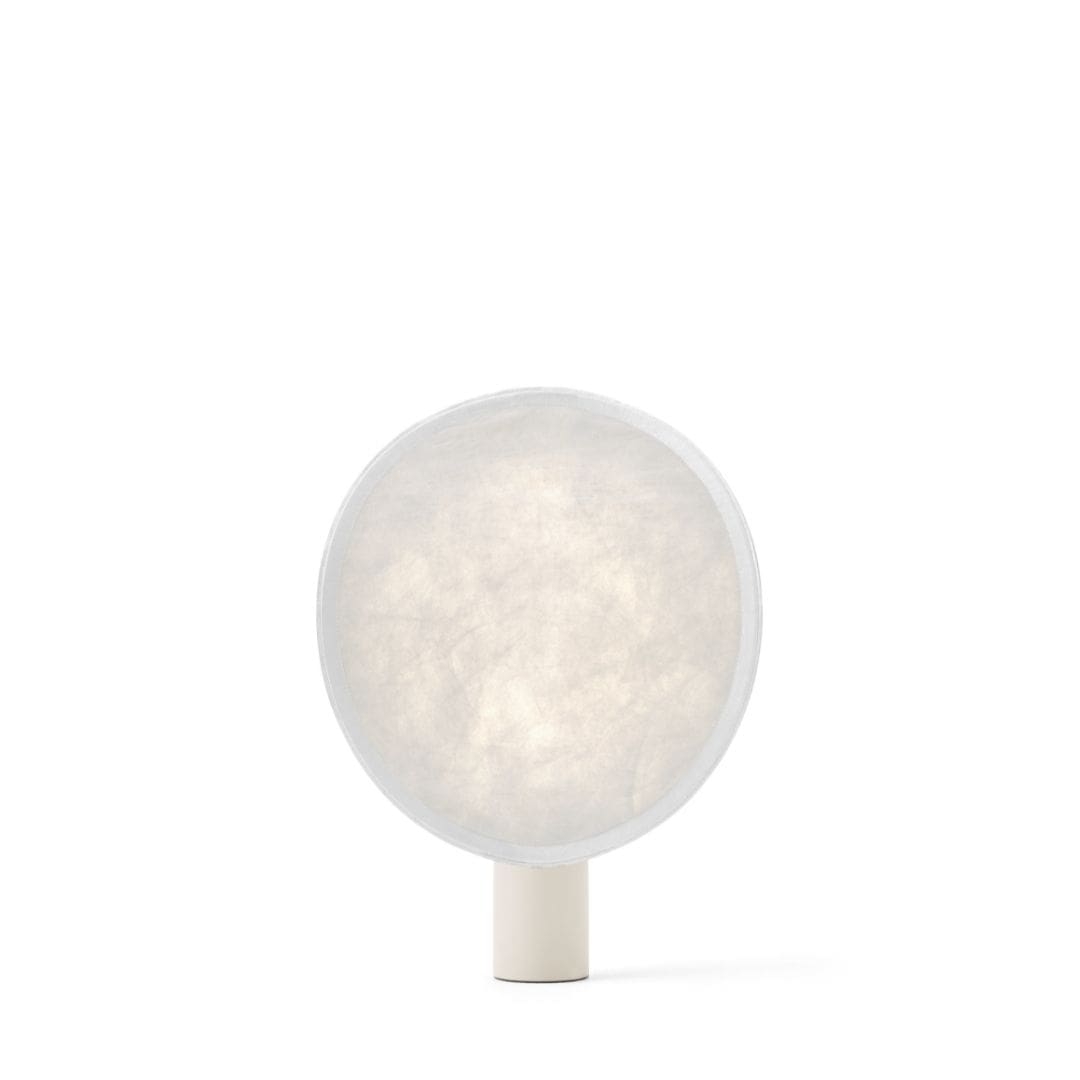 Se Tense Portable Bordlampe Hvid - New Works hos Luxlight.dk