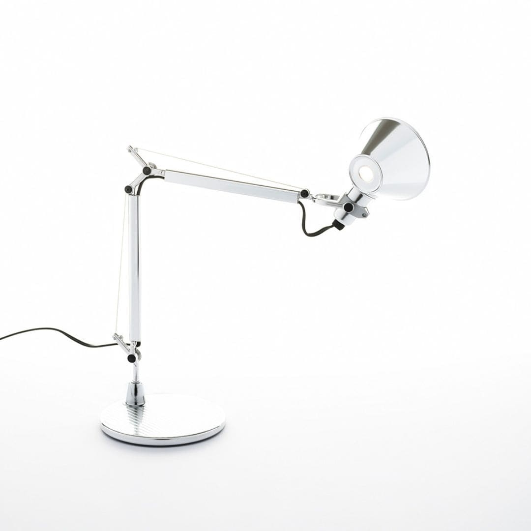 Se Tolomeo Micro Bordlampe Poleret Aluminium - Artemide hos Luxlight.dk